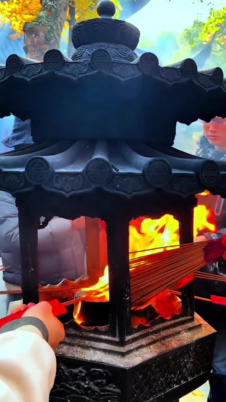 灵隐寺不仅仅是一座宗教圣地，一座艺术的殿堂，更是一种信仰，一种对美好生活的向往和追求#来杭州一定要来一趟灵隐寺