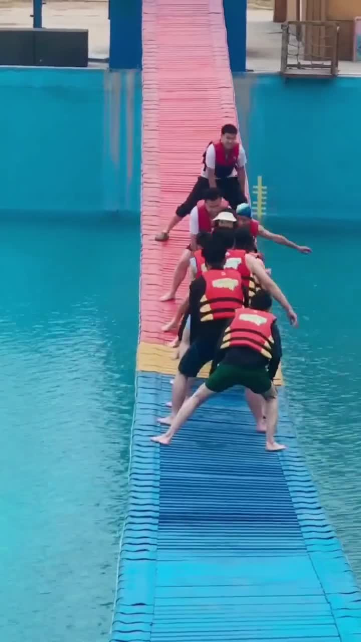 不用去海边！西安华夏文旅让你“沉浸式”遛娃，海洋+游乐双倍快乐！#华夏文旅西安度假区