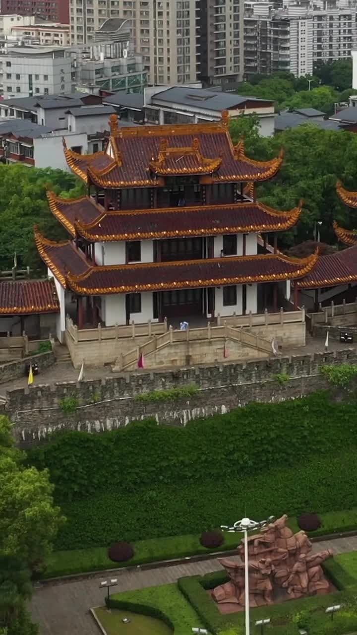 涅槃重生的天心阁，当光影秀一开，仿佛穿越千年！预测这里会成为长沙的新地标。#长沙市长沙天心阁
