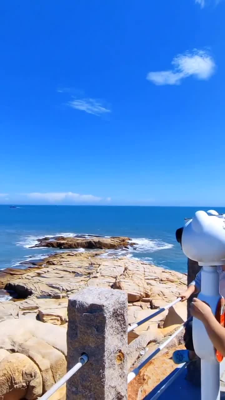 猴研岛，实在太美了，位于福建福州平潭澳前镇东澳村，是祖国大陆离台湾最近的地方，仅68海里，海天一色！这么美的地方你想带谁一起去？#平潭68海里景区