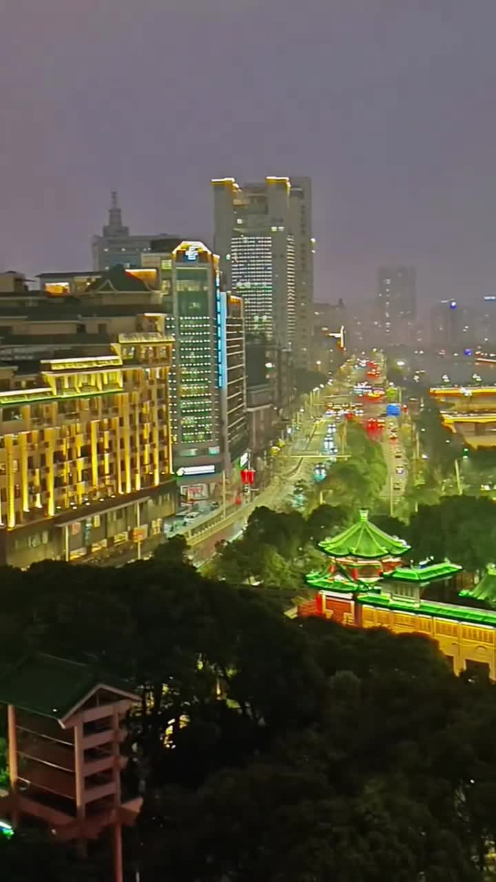 滕王阁下夜景#南昌市滕王阁