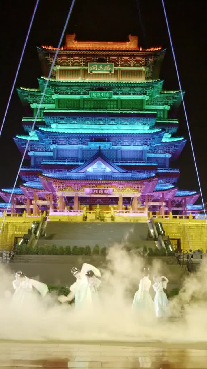 滕王阁下夜景#南昌市滕王阁