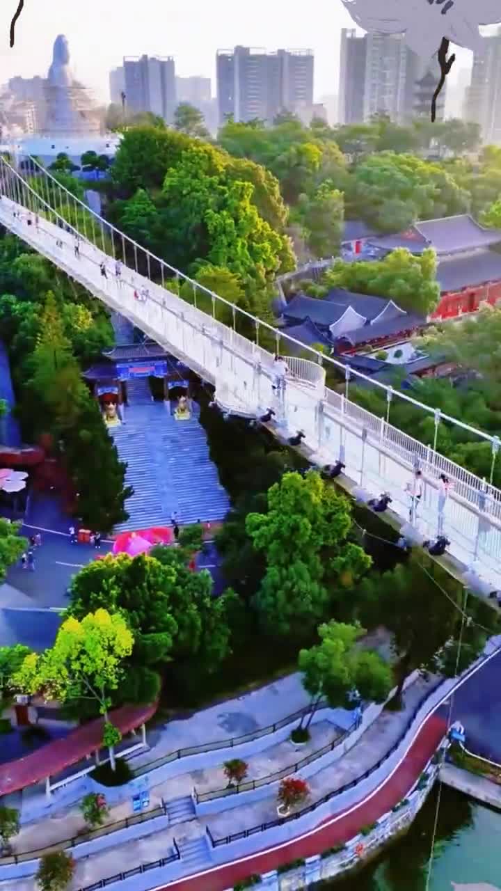既然去不了诗和远方，那就来隐贤山庄听听音乐，看看美景，#隐贤山庄旅游风景区#自联盟